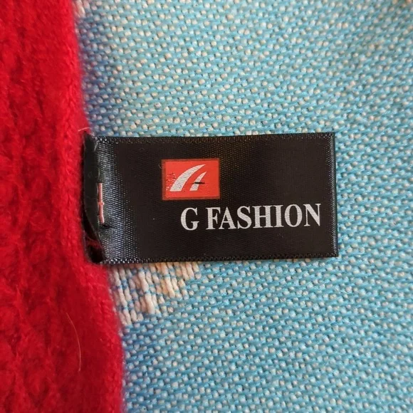 Red Multipurpose Scarf - Picture 8 of 12